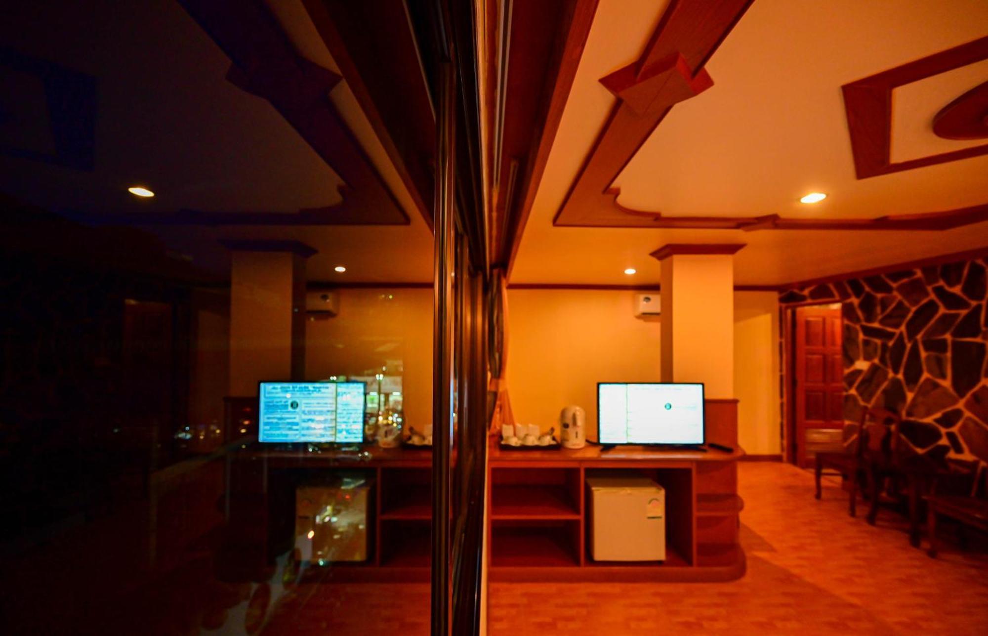 Patong Complex Hotel מראה חיצוני תמונה